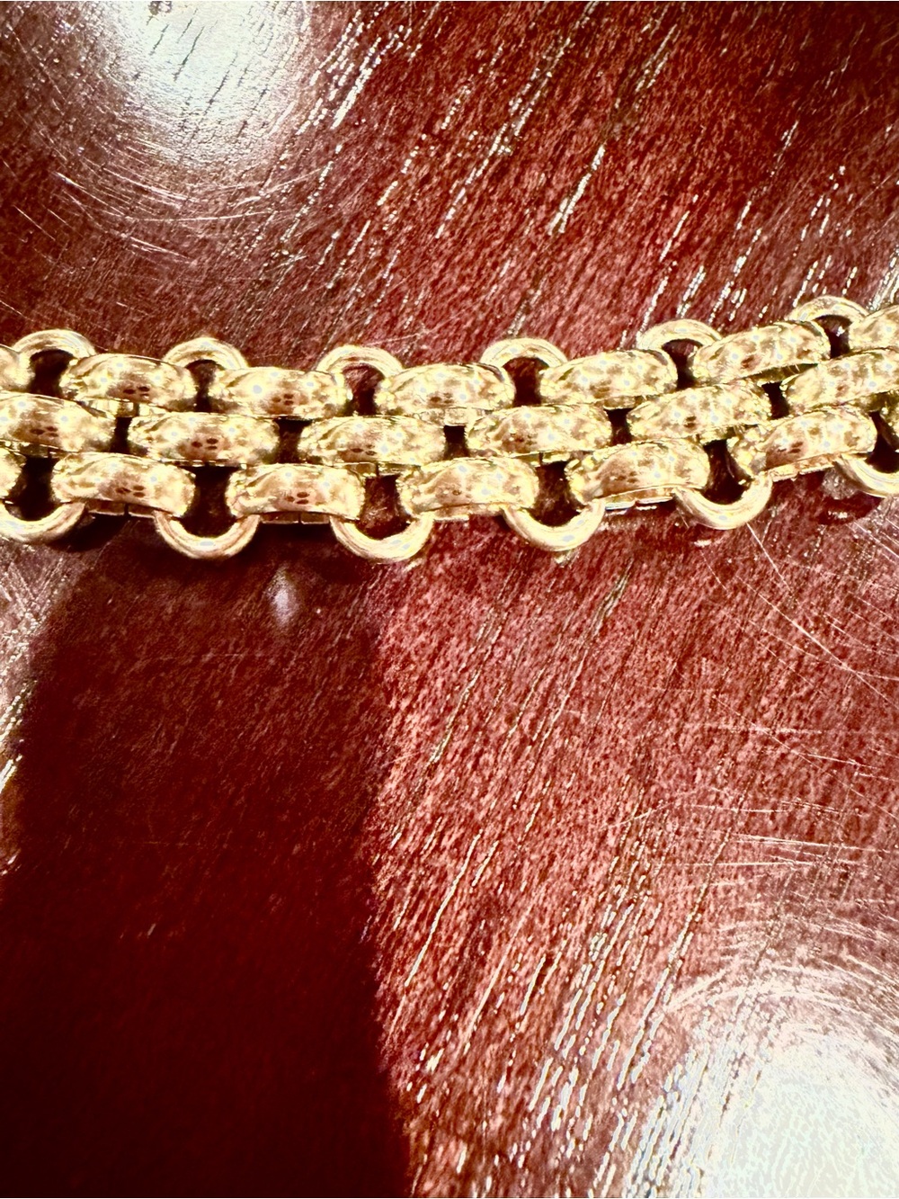 18K Gold Plated Chain Link Bracelet - Picture 3 of 6
